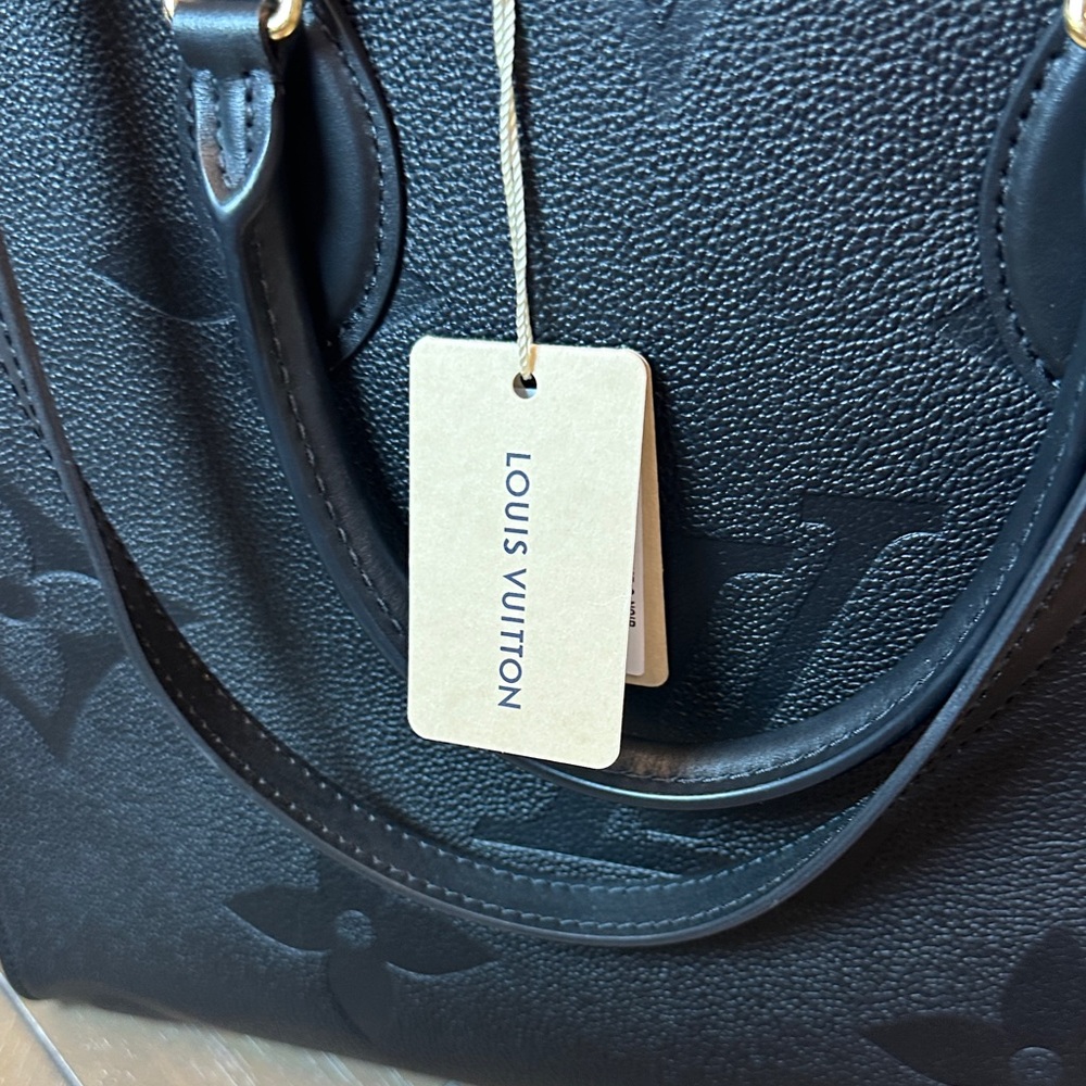 Louis Vuitton Black Embossed Shoulder Bag - Picture 6 of 7
